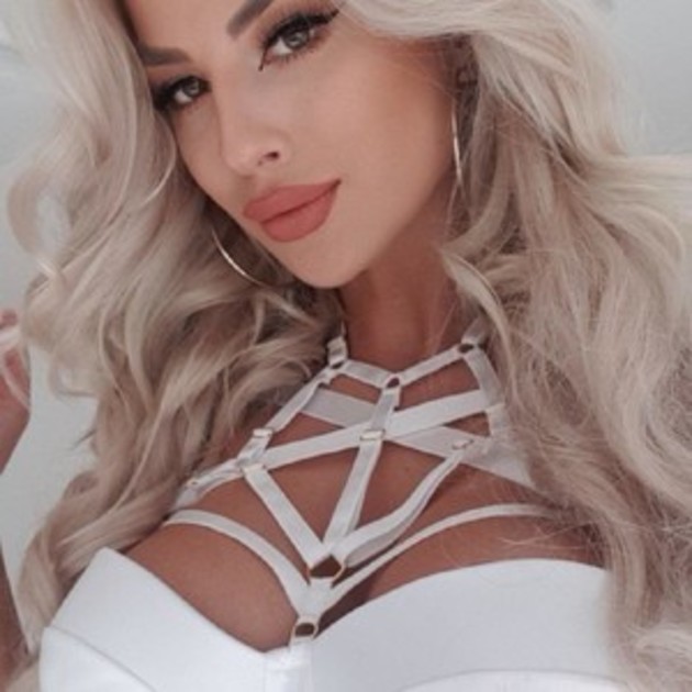 Kissofacobra